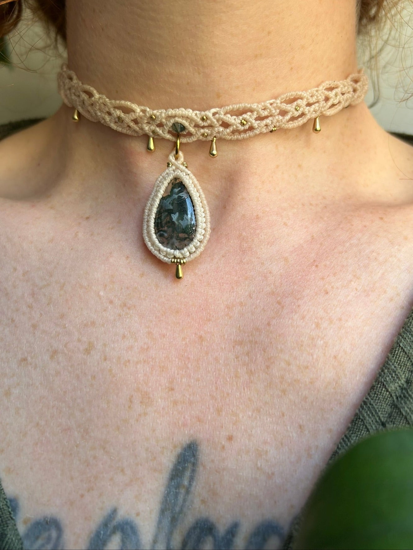 Kette ‚Ekaha‘ Moosachat Choker