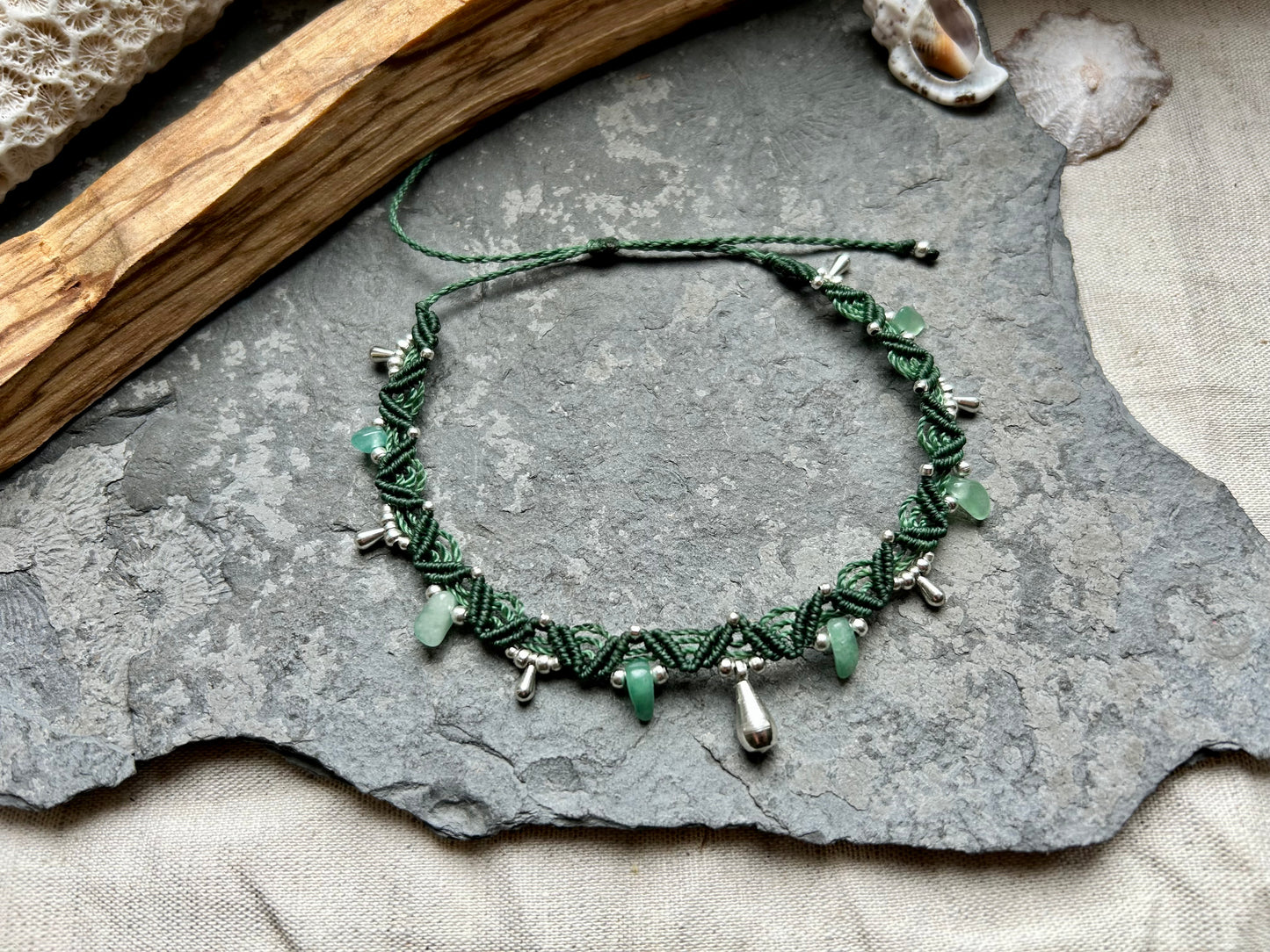 Fußkettchen ‚Nalaya‘ Makramee Aventurin Schmuck