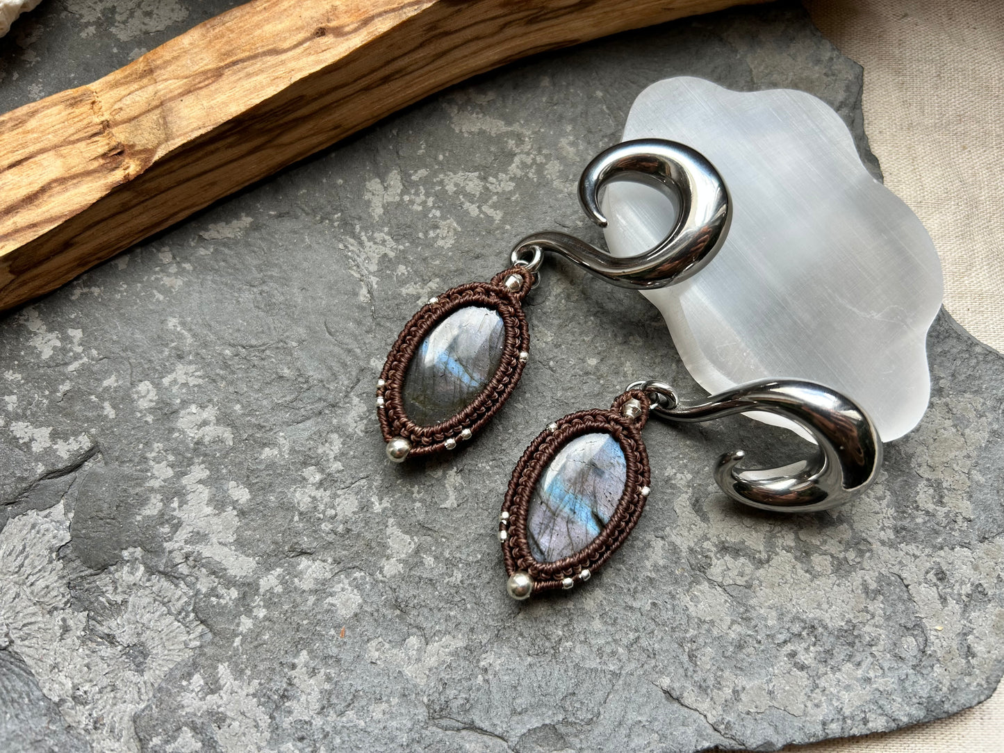 Labradorit Makramee Ohr Hänger