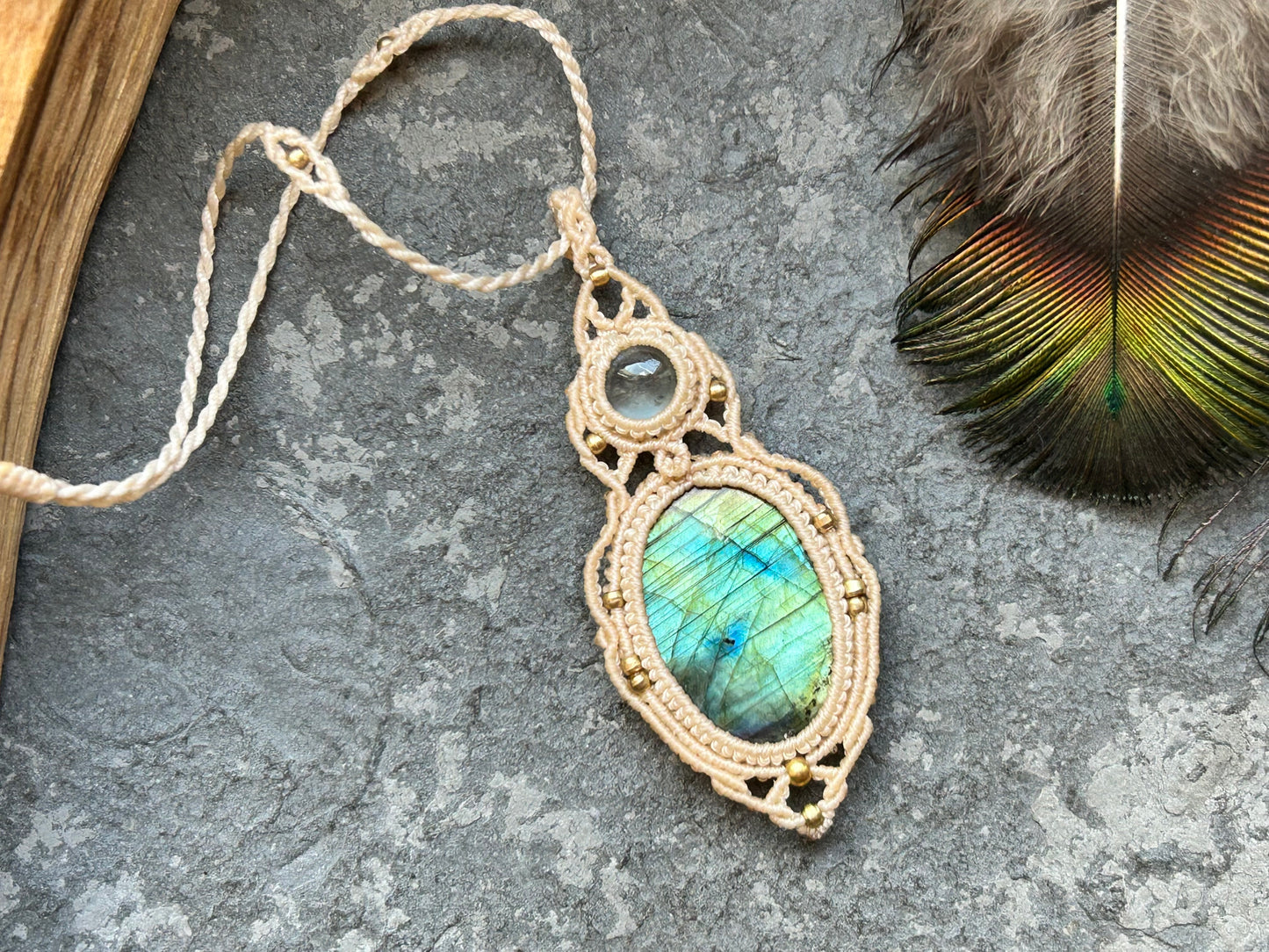 Kette ‚Maluhia‘ Labradorit Aquamarin Kombination